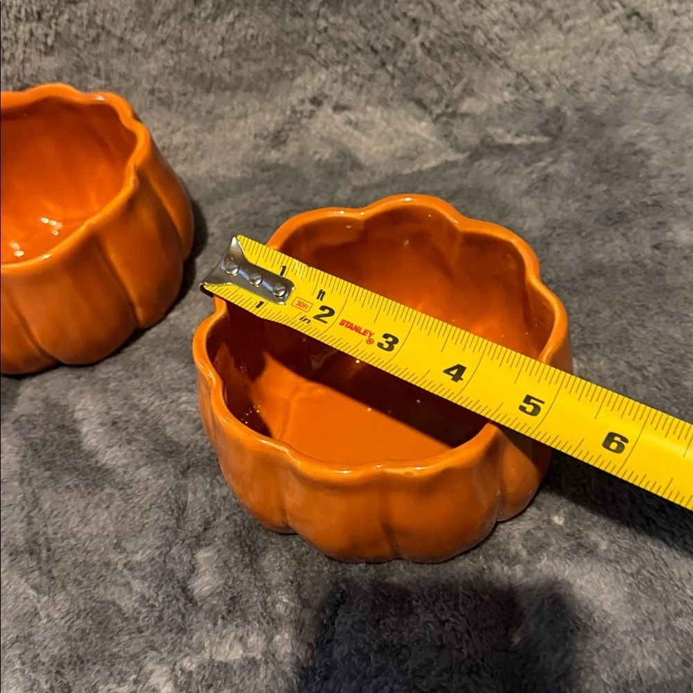 Set of 2 Pottery Barn Pumpkin Snack ORANGE bowl dishes Halloween